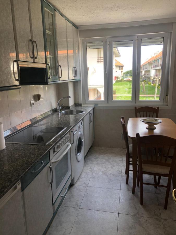 Apartamento De Verano Ajo 1 Habitacion Luaran gambar